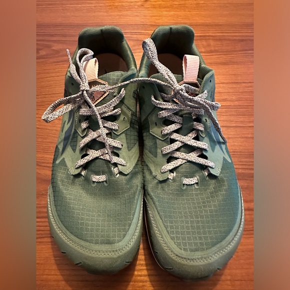 Altra Lone Peak 6 Women’s Dusty Olive - Picture 1 of 5